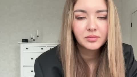 only_this online show from 04-22-26, 07:00