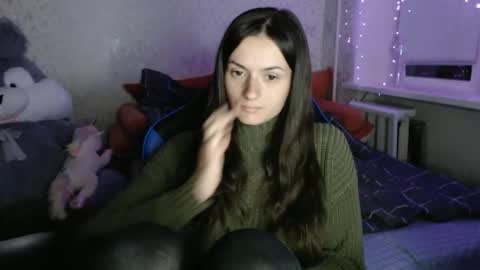 Amalia online show from 10-10-25, 05:12