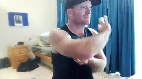 For me to know online show from 09-26-25, 04:05