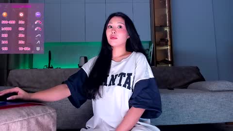 Snapshot of onlycatsss chatting on 01-24-25, 01:36 Amelia online show from 01-24-25, 01:36