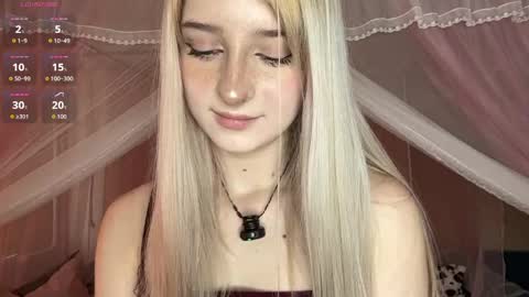 Snapshot of onlyeva1 chatting on 05-20-26, 09:26 Eva online show from 05-20-26, 09:26