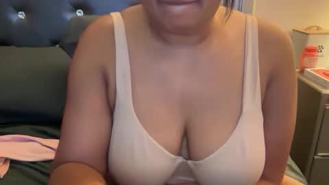 onlyinurdreams00 online show from 01-11-26, 05:56