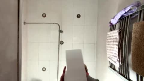 Snapshot of onlyloveyoutwice2016 chatting on 10-15-25, 10:59 onlyloveyoutwice2016 online show from 10-15-25, 10:59