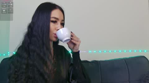 Xandra online show from 01-30-25, 08:32