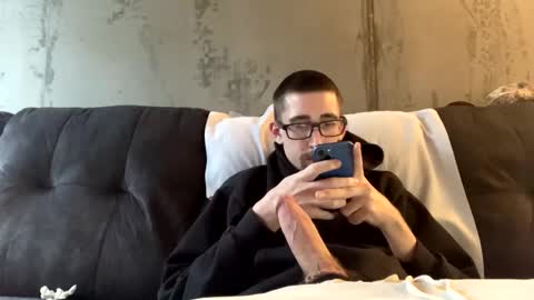 Snapshot of onthecumup69 chatting on 02-13-25, 03:35 onthecumup69 online show from 02-13-25, 03:35