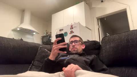 Snapshot of onthecumup69 chatting on 02-25-25, 04:21 onthecumup69 online show from 02-25-25, 04:21