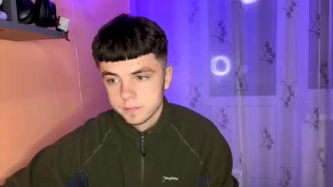 Snapshot of onyiix_ chatting on 11-19-25, 09:15 Mike online show from 11-19-25, 09:15