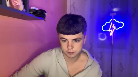 Snapshot of onyiix_ chatting on 11-23-25, 03:45 Mike online show from 11-23-25, 03:45