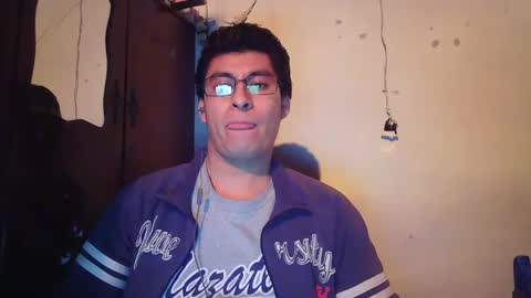 Snapshot of oomaurooo chatting on 12-22-24, 07:00 oomaurooo online show from 12-22-24, 07:00