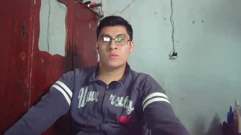 Snapshot of oomaurooo chatting on 02-09-25, 10:00 oomaurooo online show from 02-09-25, 10:00