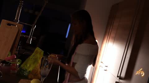 Snapshot of oooops__ chatting on 01-20-25, 07:14 Eva online show from 01-20-25, 07:14