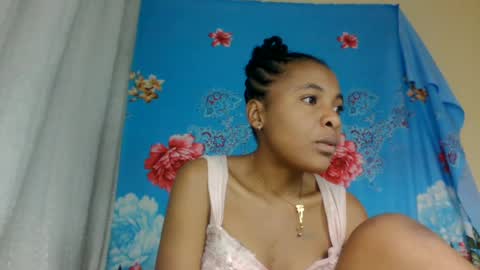 Snapshot of ooooranorosoa chatting on 06-29-26, 10:15 ooooranorosoa online show from 06-29-26, 10:15
