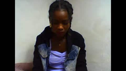 Snapshot of oooorazanasoa chatting on 06-01-26, 08:49 oooorazanasoa online show from 06-01-26, 08:49