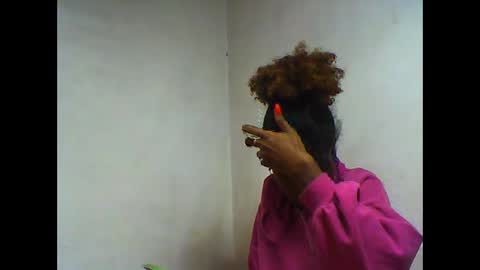 Snapshot of oooorazanasoa chatting on 06-04-26, 04:51 oooorazanasoa online show from 06-04-26, 04:51