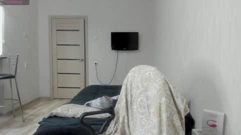 Britney online show from 01-05-25, 06:13