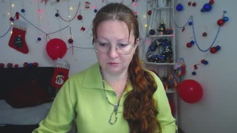 Vanessa online show from 12-17-25, 05:57