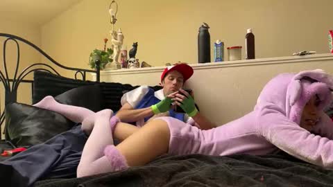 Snapshot of opalsessence_ chatting on 10-27-25, 10:25 opalsessence_ online show from 10-27-25, 10:25