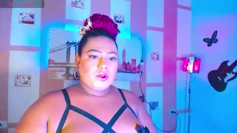 Snapshot of opraxbell chatting on 09-28-25, 02:06 OpraxBell online show from 09-28-25, 02:06