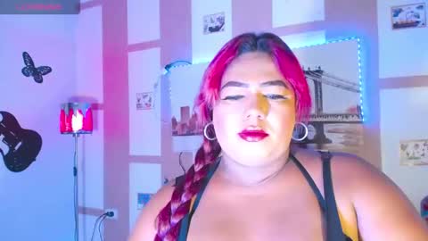 Snapshot of opraxbell chatting on 10-07-25, 02:31 OpraxBell online show from 10-07-25, 02:31