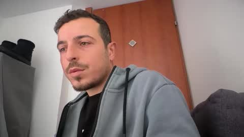 or online show from 04-10-26, 07:35