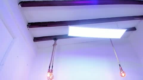 Snapshot of oriana_guzman chatting on 12-17-24, 12:11 Miss Guzman online show from 12-17-24, 12:11