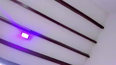 Snapshot of oriana_guzman chatting on 12-24-24, 03:37 Miss Guzman online show from 12-24-24, 03:37