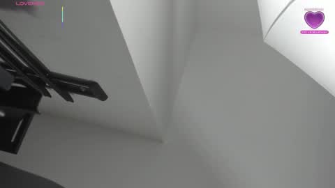 Snapshot of oriana_guzman chatting on 10-31-25, 04:30 Miss Guzman online show from 10-31-25, 04:30