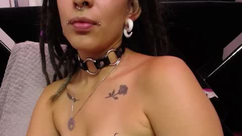 Snapshot of orianna_bodmod chatting on 01-03-25, 10:31 ORIANNA online show from 01-03-25, 10:31