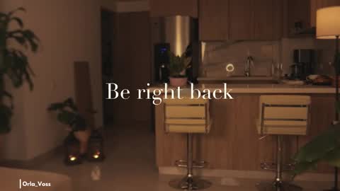 Snapshot of orla_voss chatting on 02-08-25, 02:04 Orla online show from 02-08-25, 02:04