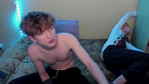 Snapshot of oscar_wildy chatting on 12-08-24, 09:08 Oscar online show from 12-08-24, 09:08