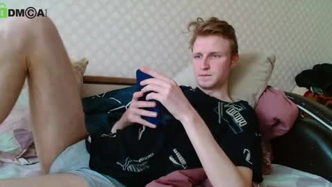 Snapshot of oscar_wildy chatting on 05-08-26, 08:41 Oscar online show from 05-08-26, 08:41