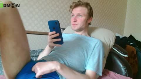 Snapshot of oscar_wildy chatting on 05-30-26, 10:12 Oscar online show from 05-30-26, 10:12