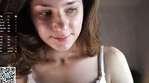 Snapshot of oscarheberle chatting on 06-26-26, 05:39 Jess online show from 06-26-26, 05:39