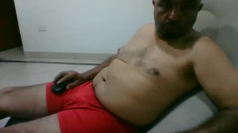 Snapshot of oscarjhe3512 chatting on 02-28-26, 02:01 oscarjhe3512 online show from 02-28-26, 02:01