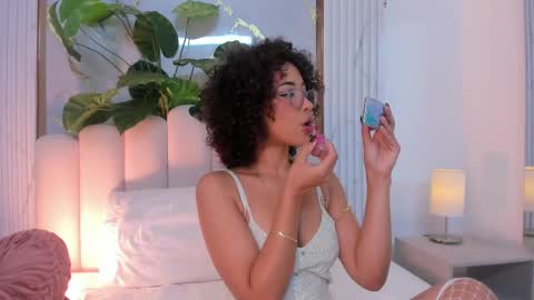 Oshun  online show from 03-12-25, 11:53