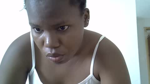 Snapshot of osoprettyebony chatting on 09-30-25, 11:26 osoprettyebony online show from 09-30-25, 11:26