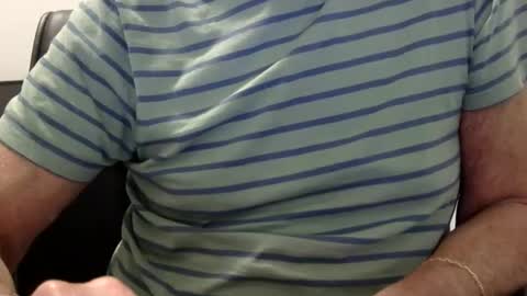 Ossi online show from 05-19-26, 01:56