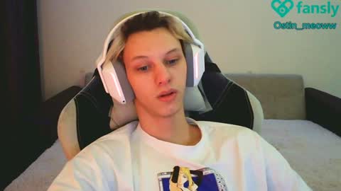 Ostin online show from 01-18-25, 04:10