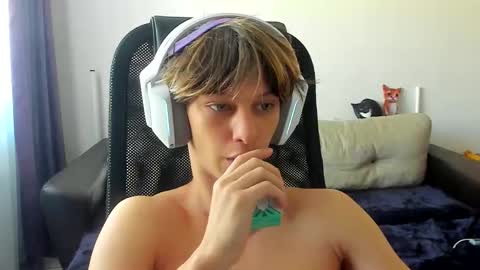 Ostin online show from 09-10-25, 05:07