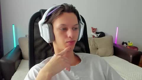 Ostin online show from 02-22-26, 08:02