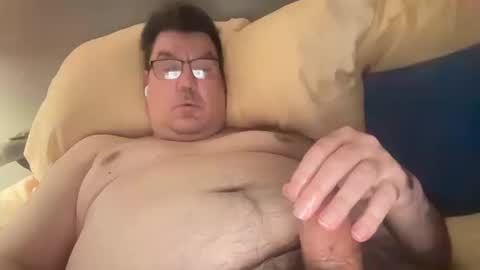 Snapshot of otter916 chatting on 10-19-25, 03:40 otter916 online show from 10-19-25, 03:40