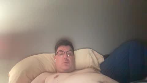 Snapshot of otter916 chatting on 11-10-25, 04:11 otter916 online show from 11-10-25, 04:11