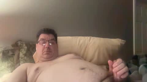 Snapshot of otter916 chatting on 11-19-25, 05:40 otter916 online show from 11-19-25, 05:40