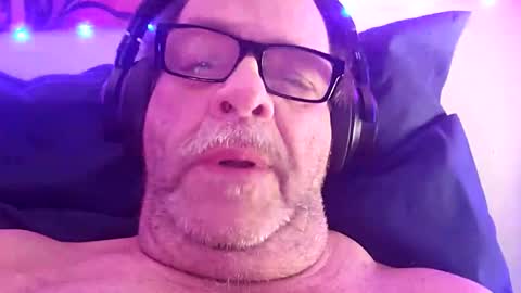 ou8124824 online show from 12-21-25, 12:01