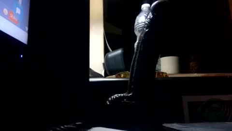 Snapshot of ouiostie chatting on 01-14-26, 08:09 Vraiment la online show from 01-14-26, 08:09