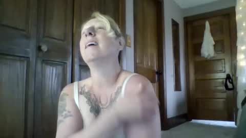 JJ online show from 04-14-26, 01:39