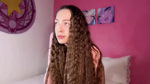 Snapshot of outerspace2000 chatting on 11-24-25, 12:32 outerspace2000 online show from 11-24-25, 12:32