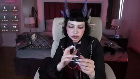 outfitobsession online show from 06-04-26, 02:12