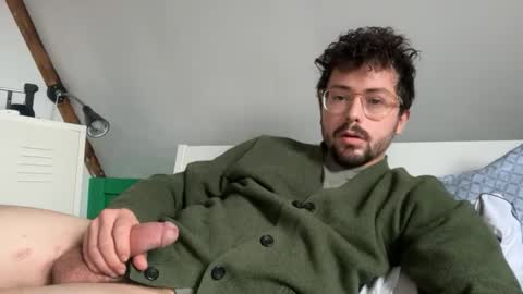 Snapshot of ovidius96 chatting on 12-23-25, 10:02 ovidius96 online show from 12-23-25, 10:02