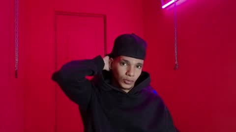 Snapshot of owen_blaze3 chatting on 07-12-26, 03:19 owen blaze online show from 07-12-26, 03:19
